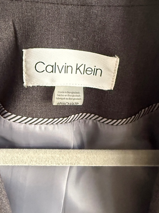 NWOT Calvin Klein Suit Jacket - Charcoal Gray - Size 6P - Picture 10 of 12